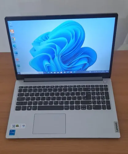 Notebook Lenovo Ideapad (i3 12ge 8gb ddr4 ssd 256gb) IMPECÁVEL