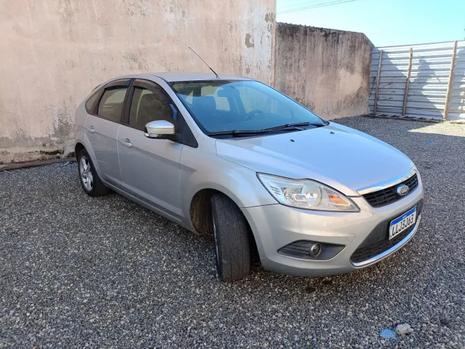 Ford Focus 1.6 S/se/se Plus Flex 8v/16v 5P 2011