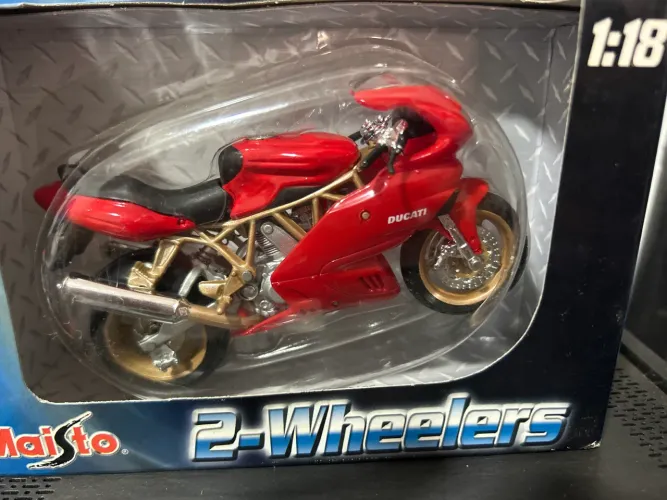 Ducati 998S moto miniatura coleção lançamento exclusivo