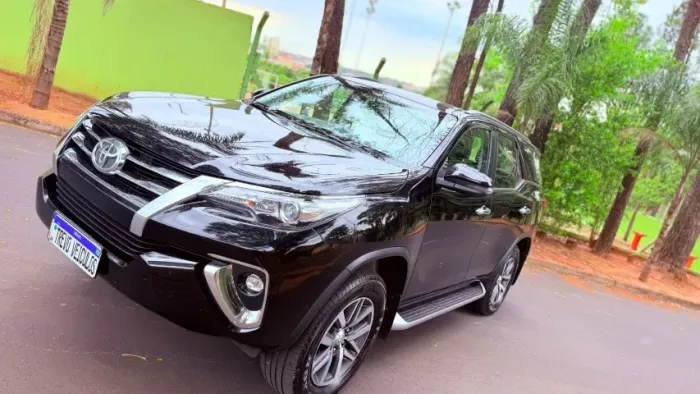 Toyota Hilux SW4 SRX 4X4 2.8 TDI 16V Dies. Aut. 2019