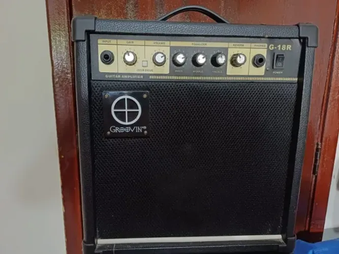 Caixa amplificada cubo para guitarra e violão ativo 