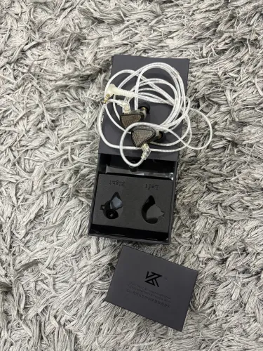 Vendo caixa de som, microfone Shure e fone de retorno