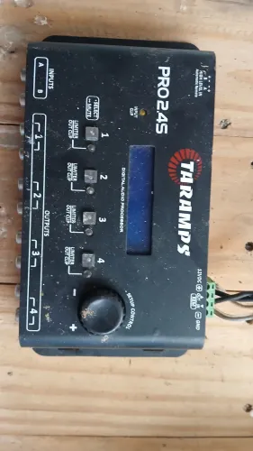 Processador de áudio taramps