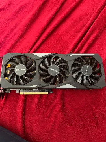 Placa de vídeo Gigabyte Nvidia RTX 2070 Super 8Gb GDDR6
