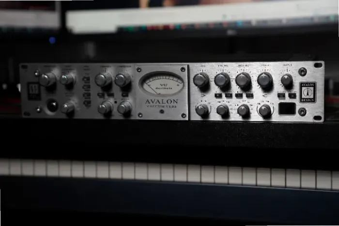 Avalon Vt 737 Sp - Pre Amplificador + Eq (channel Strip) - Funcionando Perfeitamente