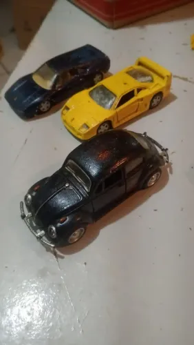 Lote Carrinhos de Metal