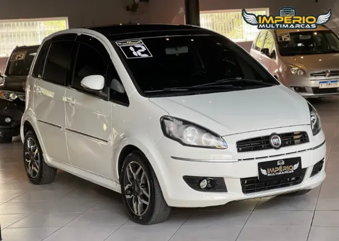 Fiat Idea Sporting 1.8 Flex 16V 5P 2012