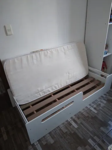 Cama Montessoriana com colchão
