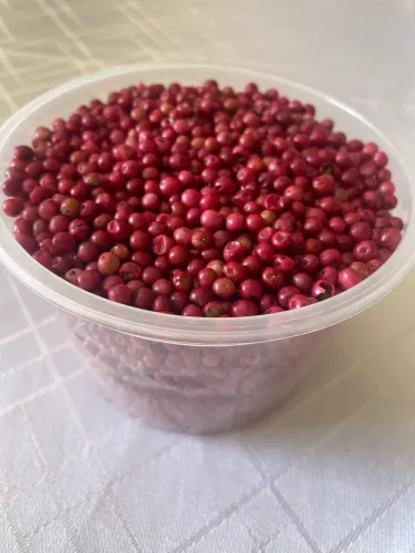 Vendo pimenta rosa de aroeira direto da safra.
