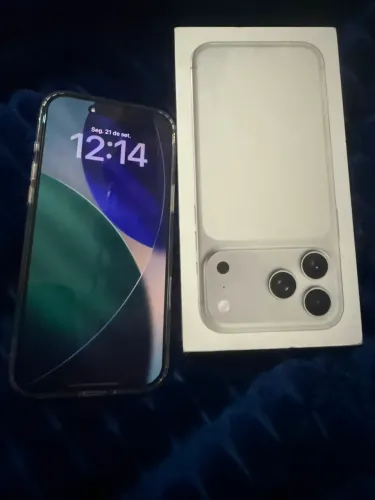 Vendo esse iPhone 17 pro Max 256gb com 8 dias de uso, ainda na garantia Apple.