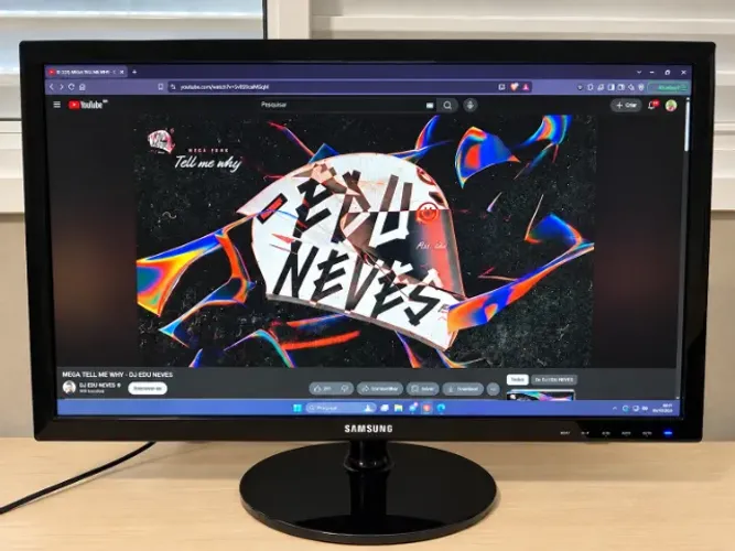 Monitor Samsung 24? Full HD HDMI e VGA