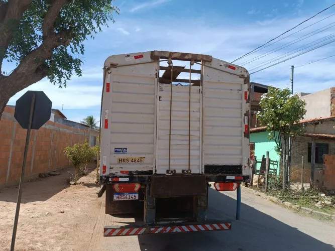 Vende se carreta boiadera guerra