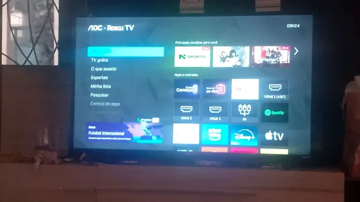 Vendo televisão Roku nova