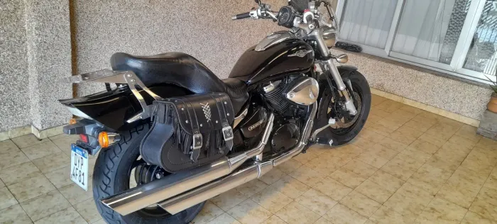 Suzuki Boulevard m800 em ótimo estado. 