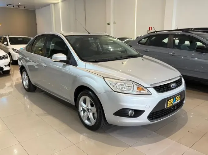 Ford Focus Ghia Sed. 2.0 16v/ 2.0 16V Flex 4P 2010
