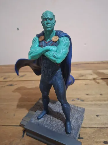 MARTIAN MANHUNTER Iron Studios