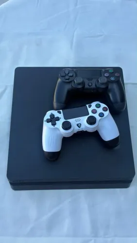 PlayStation 4 Slim