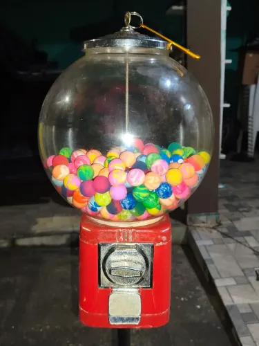 Vendo Máquina de bolinhas