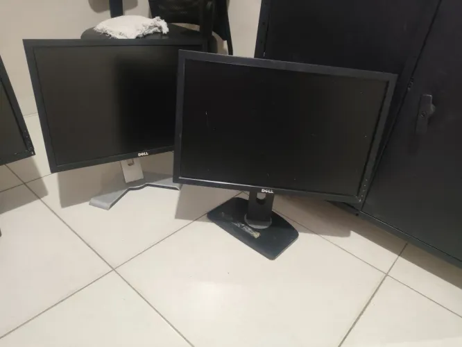 Monitor Dell 22 com pé