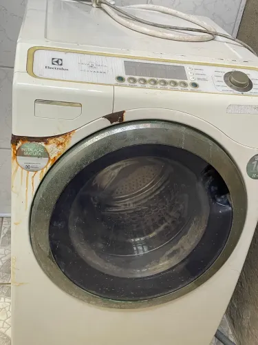 Máquina de lavar e seca