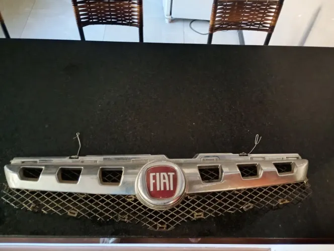 Grade do para-choque da Strada locker, porém serve em outros modelos 