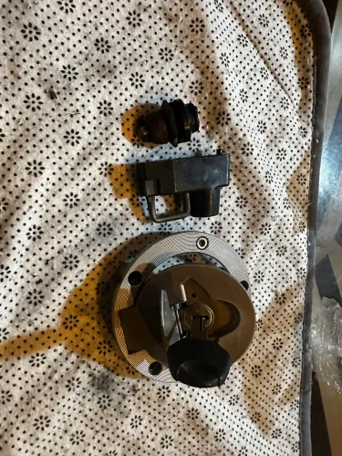 Kit Tampa Tanque + Trava Capacete + Trava Lateral Lander 250 Original