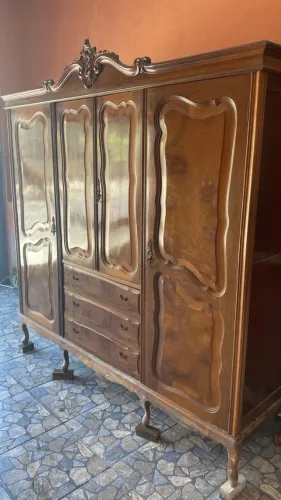 Guarda roupa vintage 