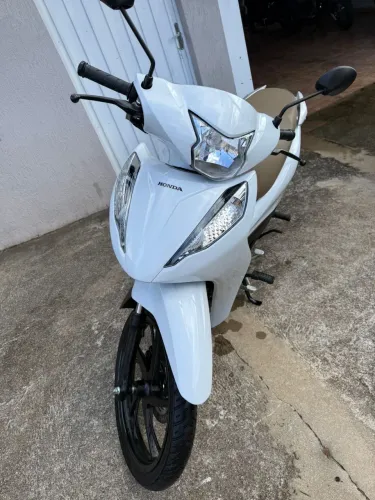 Biz impecável em estado de 0km