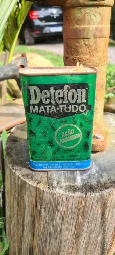 Lata antiga Detefon