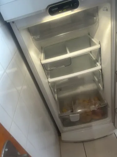 Geladeira Cônsul