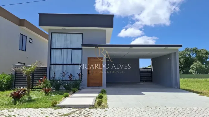 Casa em Cabo Frio 3 suítes em condomínio