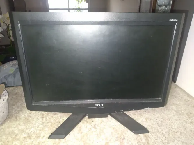 Monitor 15 polegadas