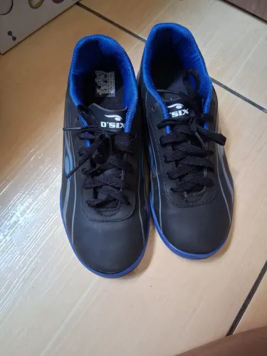 Sapatos menino N?34 e 35