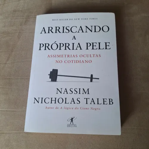 Livro Arriscando a Própria Pele