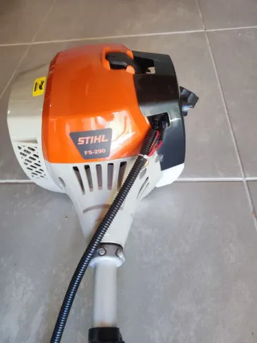 Roçadeira a gasolina sthil 