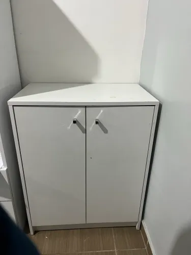 Armário de escritório branco