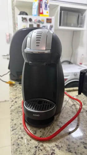Cafeteira dolce gusto genio automática