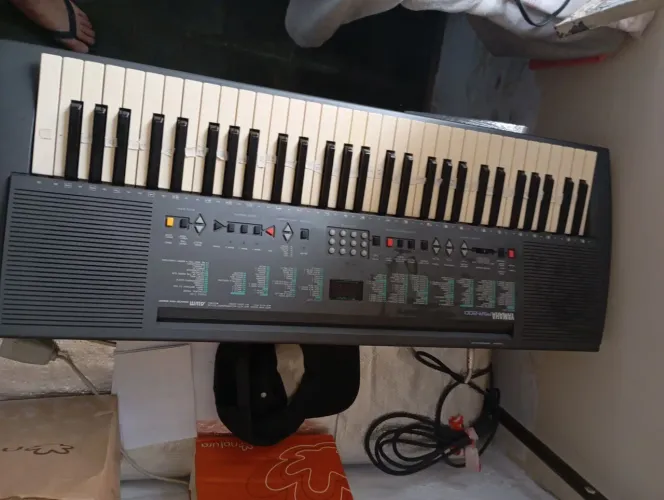 Teclado Yamaha psr-200
