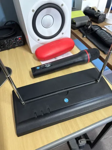 Microfone sem fio VHF DX 400 RCF Italy
