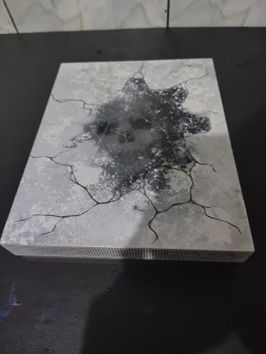 Xbox One X Edição Gears of War Branco - 1TB + Controle + HDMI