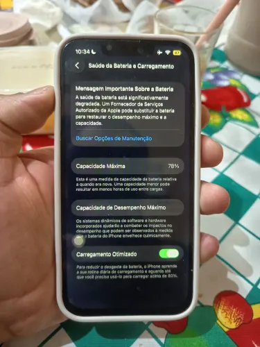 Vendo iPhone 13 128gb funcionando perfeitamente somente traseira trincada