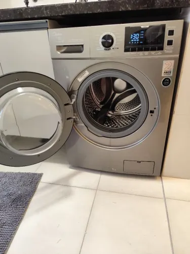 Máquina de lavar Midea 11kg