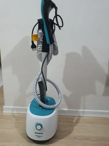 VENDO PASSADEIRA Á VAPOR PORTÁTIL MONDIAL VIP CARE - 2L 1800W - Seminova!!!!!!
