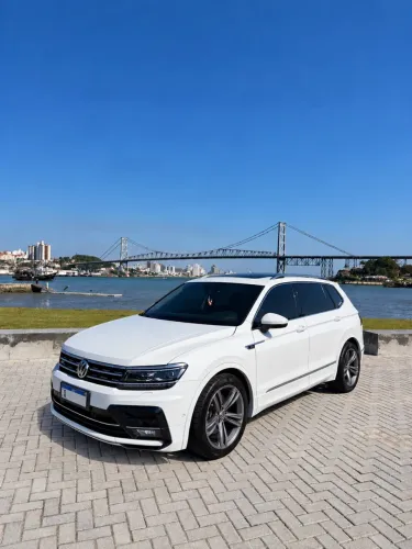 Volkswagen Tiguan Allspac R-line 350 TSI 2.0 4X4 2019