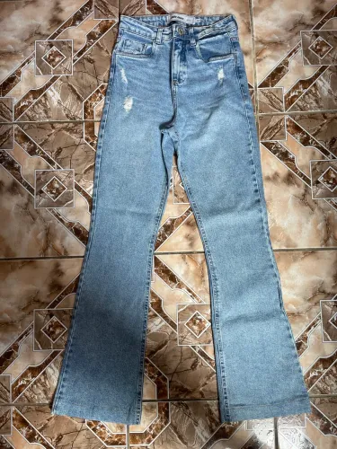 Calça Jeans Flare Cintura Alta (Tamanho 34)