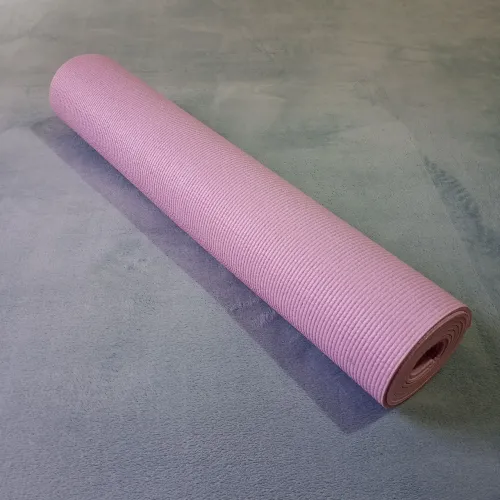 Tapete de Ioga Oxer (PVC)190x61cm. Antiderrapante p/ yoga ou Pilates. Em excelente estado.