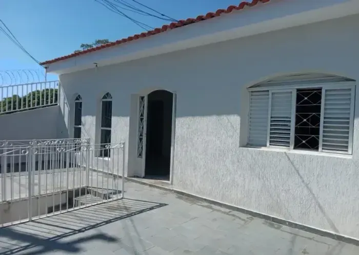Casa aconchegante/ 2 Dorm./ 2 vagas/ Vl. Jardini/ Venda 530 mil