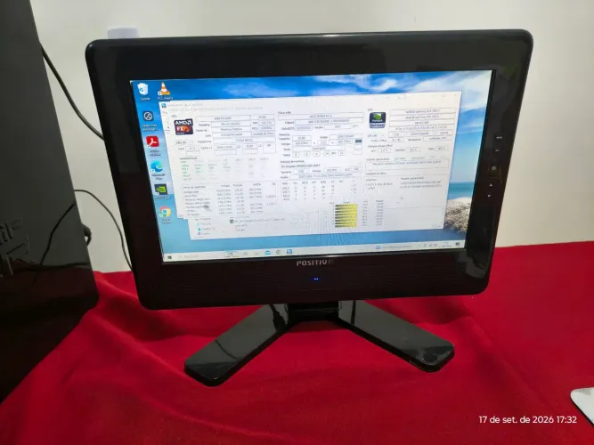 Monitor 15 polegadas com auto falante