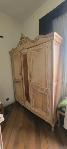 Armário / Guarda-Roupa Antigo Estilo Luís XV