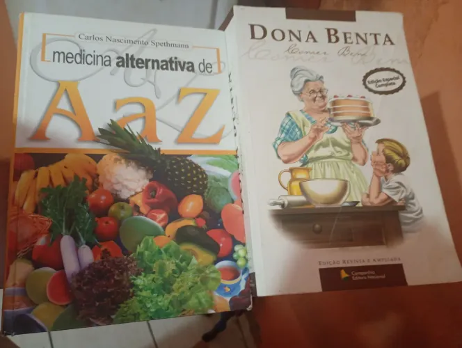Lote livros Medicina Alternativa e Dona Benta